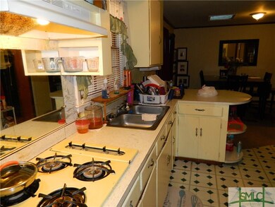 3106 Butler Ave, Savannah, GA 31404 - photo 7