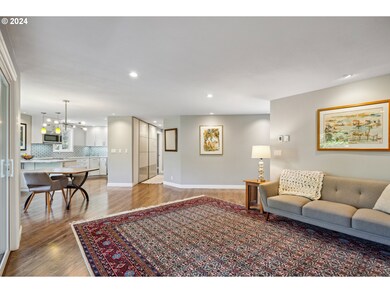 47 Eagle Crest Dr unit 20, Lake Oswego, OR 97035 - photo 4