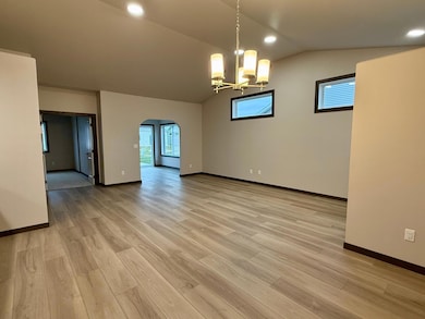 414 Westview Ln E, West Fargo, ND 58078 - photo 7