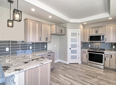 689 Strathearn Dr unit B, Grand Junction, CO 81504 - photo 4