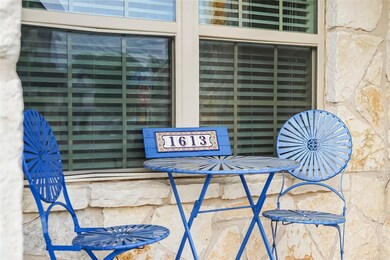 Cute seating area in the front of the unit