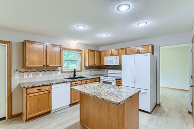 2202 Marilyn Avenue - Web Quality - 008 - 06 Kitchen.jpg