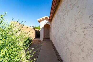 3230 E Kristal Way, Phoenix, AZ 85050 - photo 7