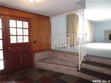Foyer.