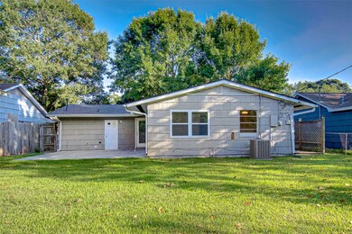 5405 Viking Dr, Houston, TX 77092 - photo 5