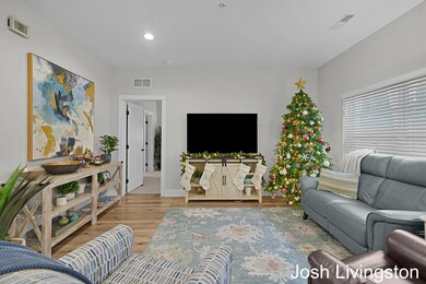 144 Tamarack Ln NE unit 1B, Rockford, MI 49341 - photo 6