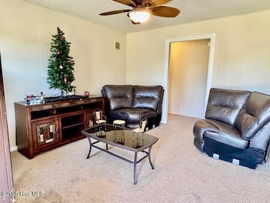 145 Riggs St, Jacksonville, NC 28540 - photo 4