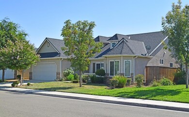 6893 E Andrews Ave, Fresno, CA 93727 - photo 2