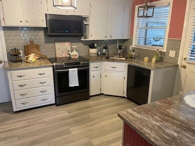 46 Highland St, Webster, MA 01570 - photo 2