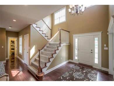 Bright and Spacious Enty