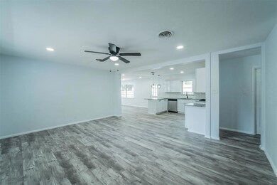 1204 Hurstview Dr, Hurst, TX 76053 - photo 4