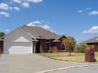 101 E C Ave, Cache, OK 73527 - photo 2