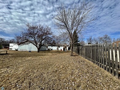 1201 2nd St