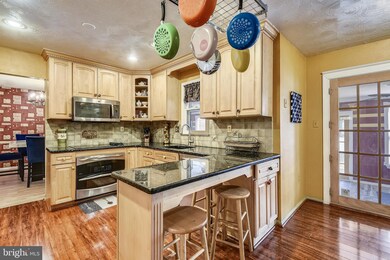 14309 Perrywood Dr, Burtonsville, MD 20866 - photo 4