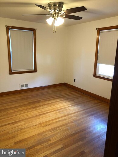 4525 Forest View Ave, Baltimore, MD 21206 - photo 5