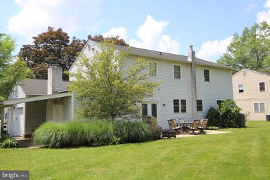 1027 Walnut Ln, Lansdale, PA 19446 - photo 2