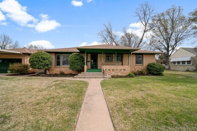 310 E 10th St, Claremore, OK 74017 - photo 4