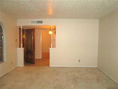 10660 Candlewood Ave, El Paso, TX 79935 - photo 4