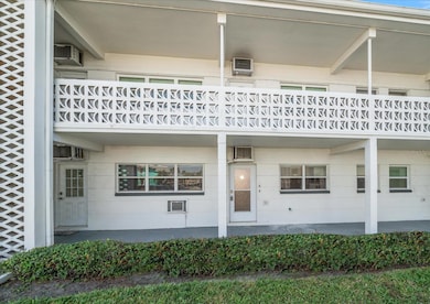 7050 Sunset Way unit 6, Saint Pete Beach, FL 33706 - photo 4