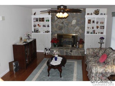 25 Cozy Cove, Hendersonville, NC 28792 - photo 5