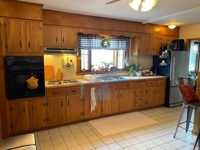 29 Berkshire Rd unit 31, Waltham, MA 02453 - photo 4