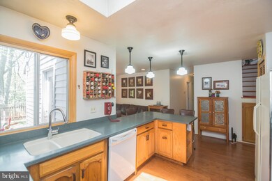 242 W Meadowland Ln, Sterling, VA 20164 - photo 7