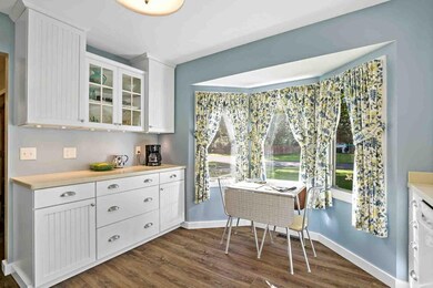 Completely renovated kitchen in 2017 offers fresh 