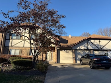 113 Walters Ln unit 2A, Itasca, IL 60143 - photo 2