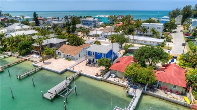 8135 Bayshore Dr, Treasure Island, FL 33706 - photo 2