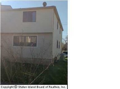 443 Willow Rd E unit 2, Staten Island, NY 10314 - photo 3