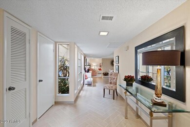 03-Foyer
