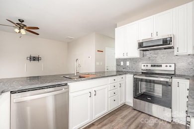 2095 Shady Pond Dr, Clover, SC 29710 - photo 6