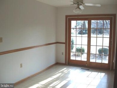 8104 Clearfield Rd, Frederick, MD 21702 - photo 3