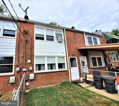 801 Regis Ct, Halethorpe, MD 21227 - photo 2