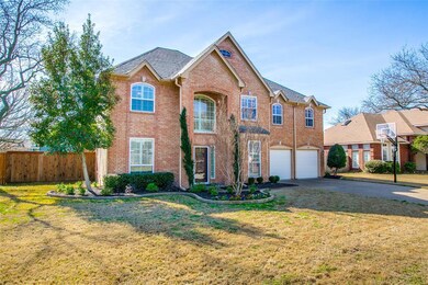 805 Crystal Ln, Hurst, TX 76054 - photo 2