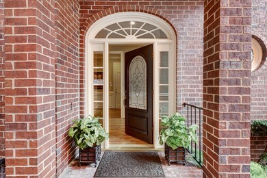 317 Sugarberry Cir, Houston, TX 77024 - photo 2