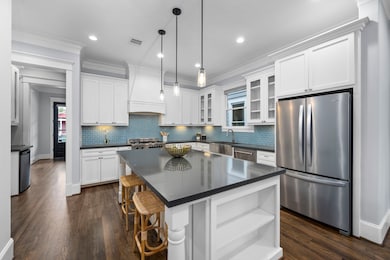 720 Ashland St, Houston, TX 77007 - photo 7