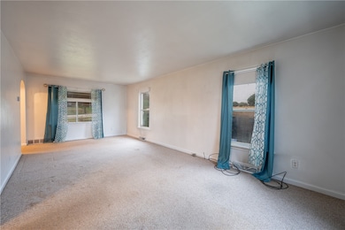 1 Hartung Ct, Monessen, PA 15062 - photo 6