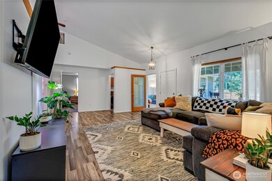 12310 Morris Rd SE, Yelm, WA 98597 - photo 4