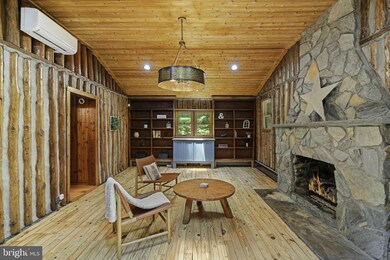 8281 N Point Rd, Manassas, VA 20112 - photo 7