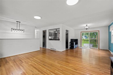 8902 Park St, Lenexa, KS 66215 - photo 6