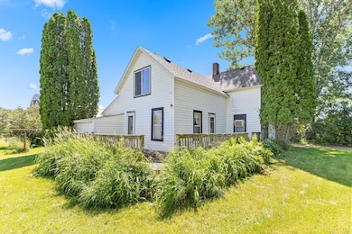 1697 210th Avenue-13.jpg