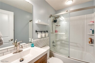 9243 Forest Lake Trail, Olmsted Falls, OH 44138 - photo 5