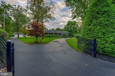 884 Magnolia Rd, Southampton, NJ 08088 - photo 2