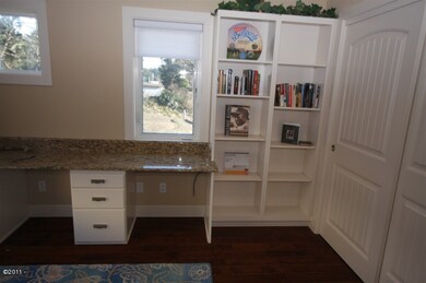 office/bedroom