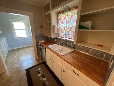 722 Le Green St, Houston, TX 77008 - photo 7