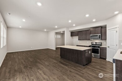 11013 Emmons Ct E unit 918, Puyallup, WA 98374 - photo 5