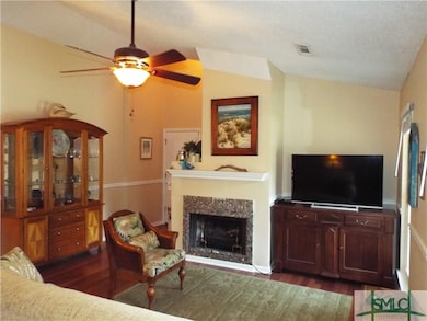 125 S Sheftall Cir, Savannah, GA 31410 - photo 4