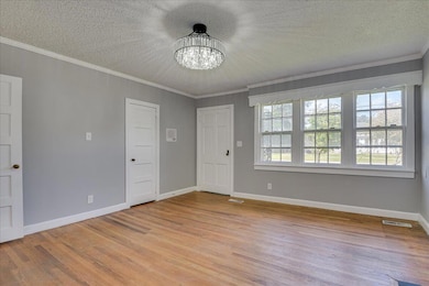 818 Walnut St, Louisville, GA 30434 - photo 6