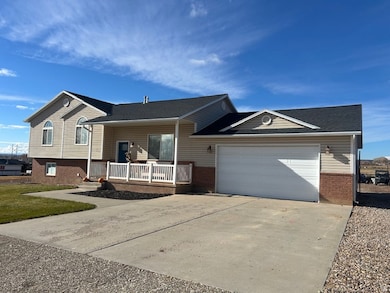 915 N 3000 W, Roosevelt, UT 84066 - photo 2